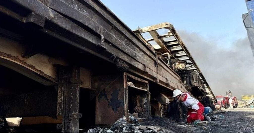 إيران تعلن الحصيلة الرسمية لقتلى انفجار ميناء رجائي.. … إيران تعلن الحصيلة الرسمية لقتلى انفجار ميناء رجائي.. …