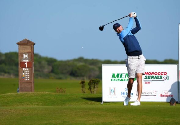 كريس وود يتوج بلقب موسم جولة مينا للغولف